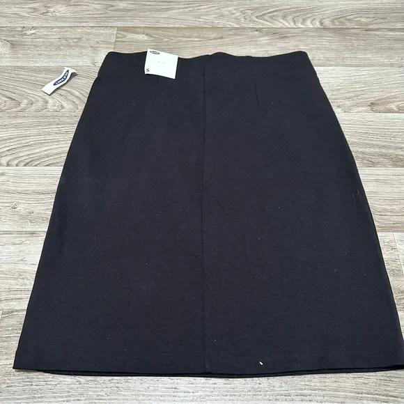 Old Navy High Waisted Pixie Skirt - Picture 6 of 7